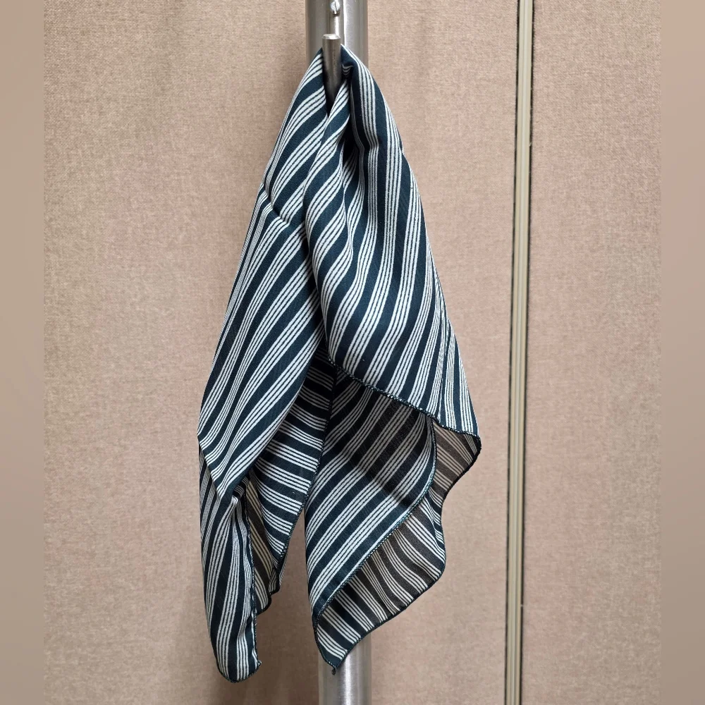 Anthropologie sophisticate pine